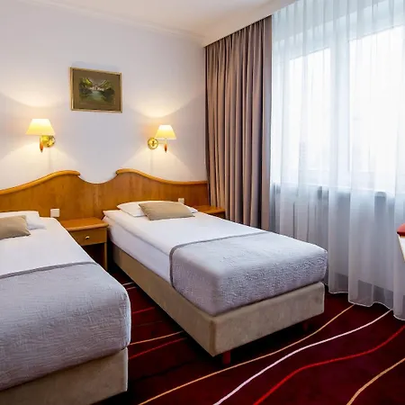 Felix Hotel 3*